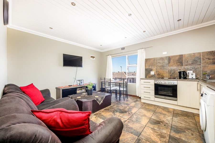 2 Bedroom Property for Sale in Hagley Western Cape